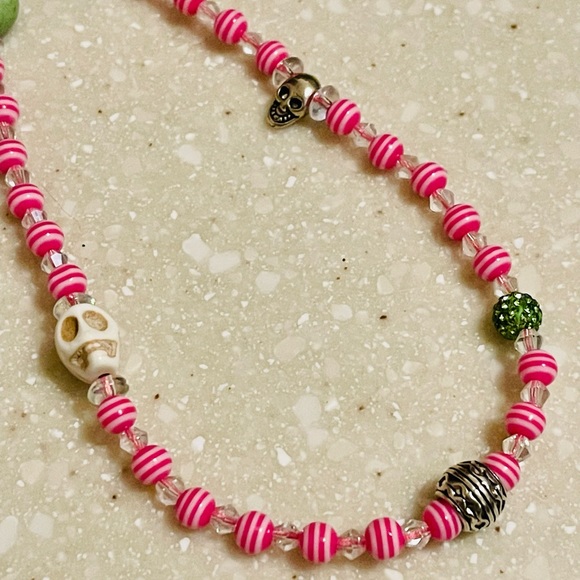 Phone String!! Skull 💀 & 💕 - Picture 4 of 6